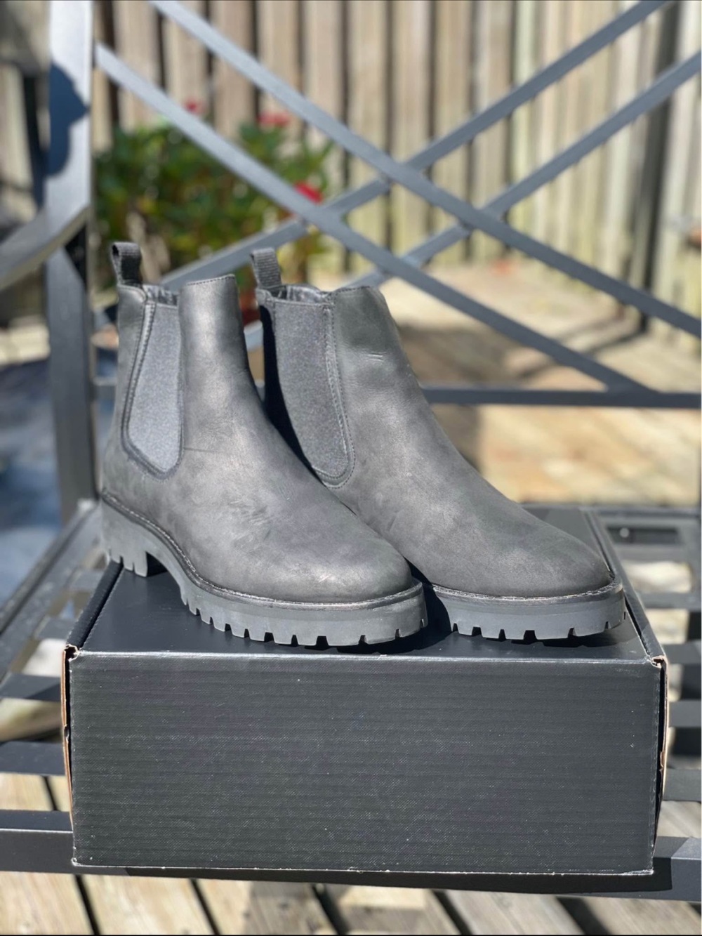 Thursday Boot Co. Women’s Legend – Matte Black (8.5)